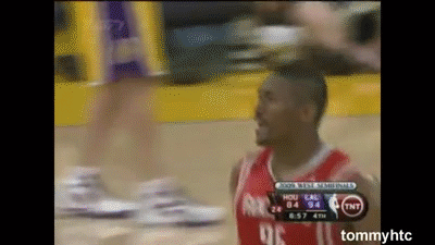 Kobe Bryant's Elbow on Ron Artest(HD)