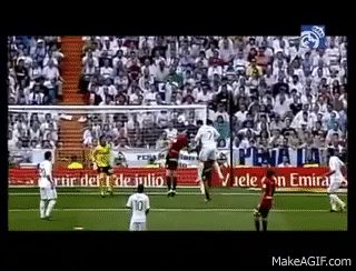 CR7 - Cristiano Ronaldo da lindo drible - Portugal x EUA- copa do mundo  2014 on Make a GIF